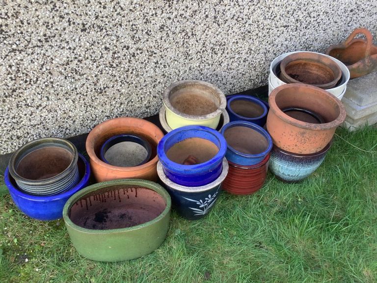 Garden pots