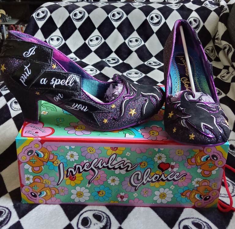 BNIB Irregular Choice 42