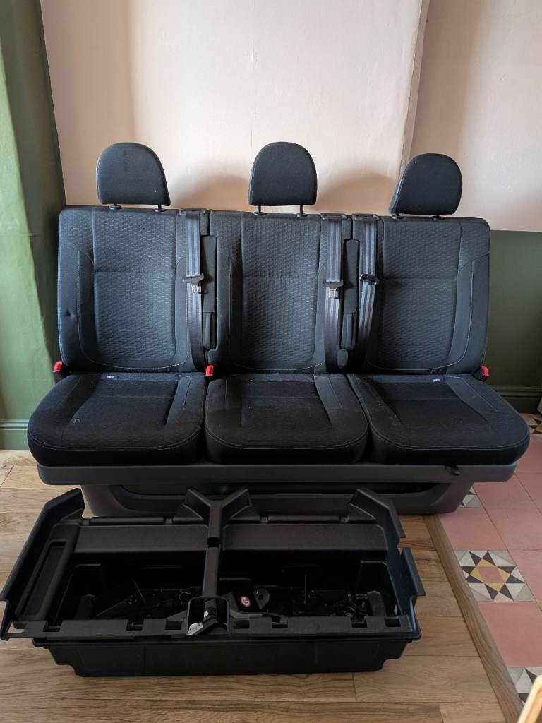 Van seats (Vauxhall Vivaro 2018)