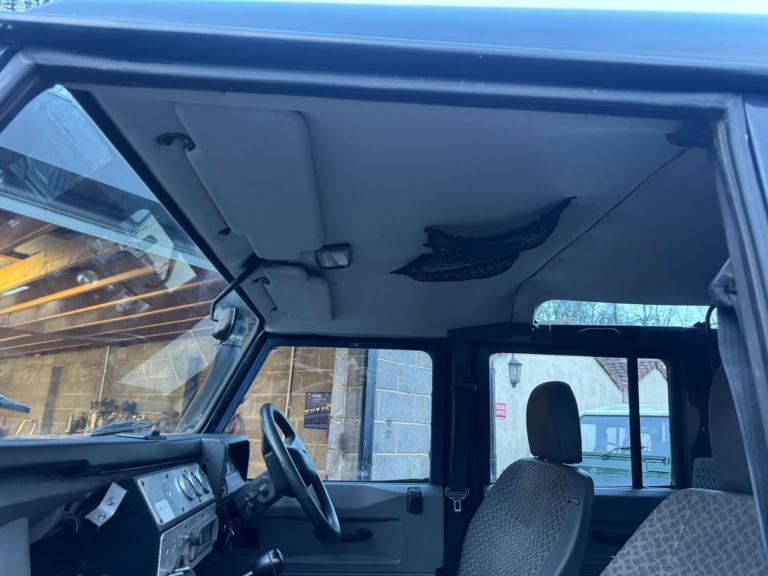 2000 Land Rover Defender Hard Top Td5 PANEL VAN DIESEL Manual