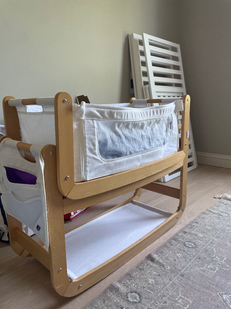 Baby Bedside Bassinet Crib – Good Condition