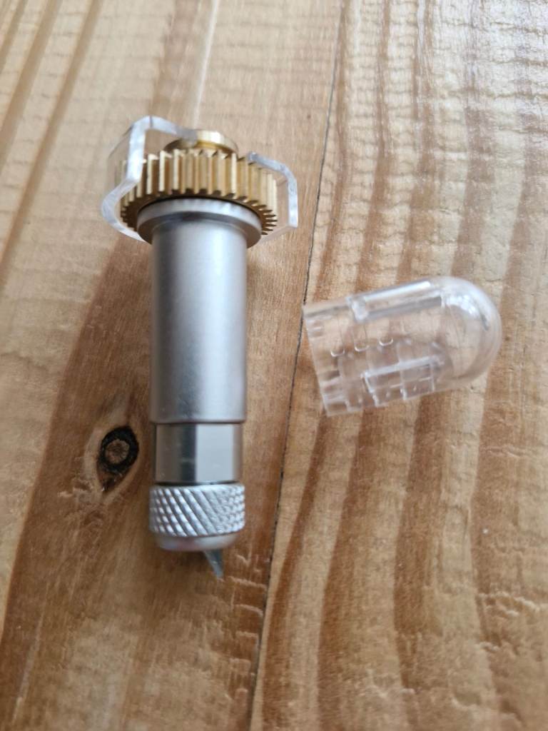 Cricut knife blade and housing unit