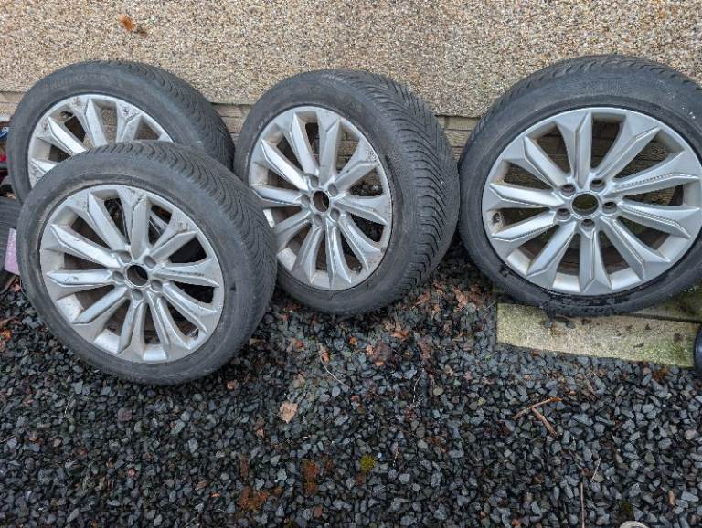 Audi A4 alloys wheels 18inch will fit VW Skoda and Seat. 