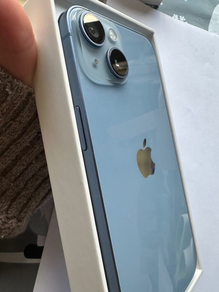 iPhone 14 – 128GB – Blue (Unlocked)