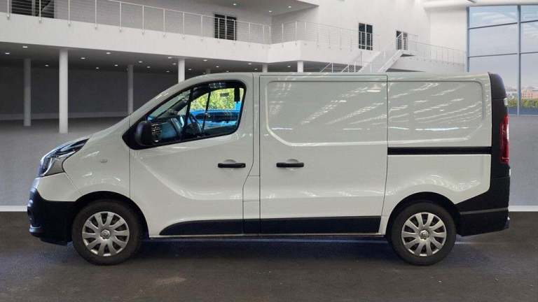2021 Renault Trafic 2.0 dCi ENERGY 30 Business SWB Standard Roof Euro 6 (s/s) 5dr PANEL VAN Diese...