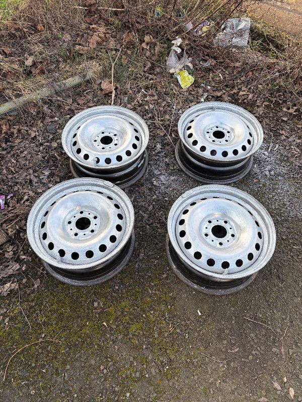 MERCEDES CITAN 15” wheels