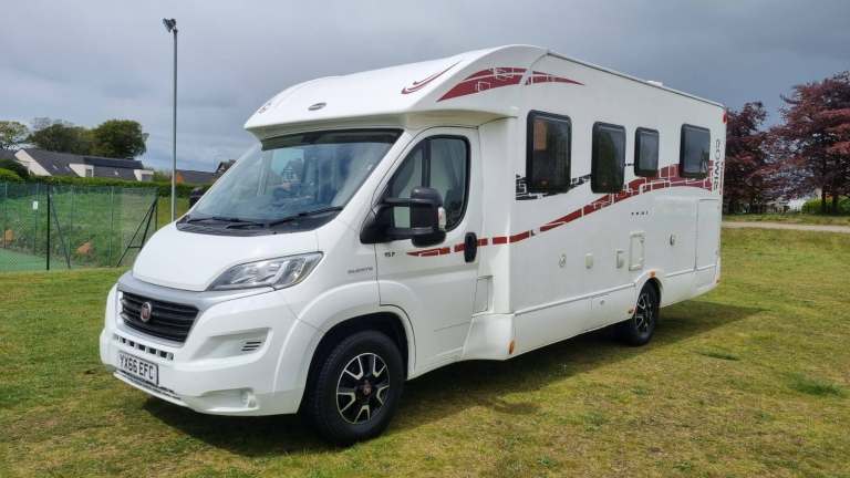 RIMOR SEAL 95P MOTORHOME fixed single beds and garage