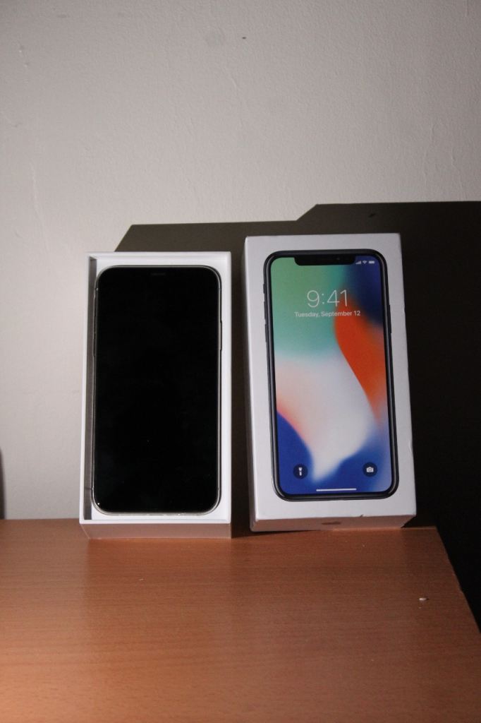 iPhone X unlocked white 64gb