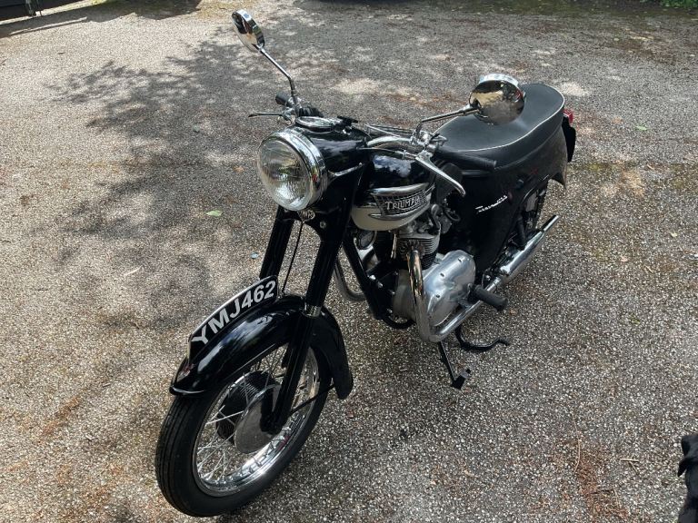 Vintage Triumph Tiger T100A