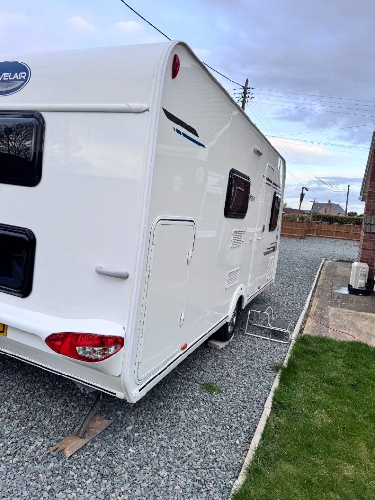 Caravelair Antares 476 2018 6 berth (compact)