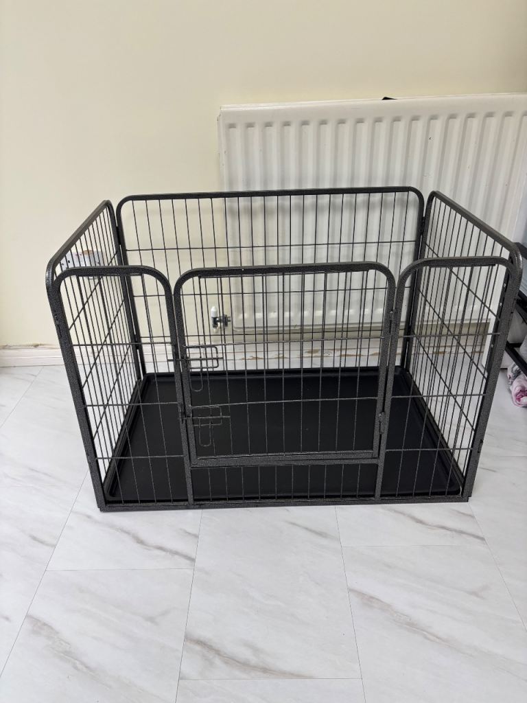Dog cage / whelping pen 