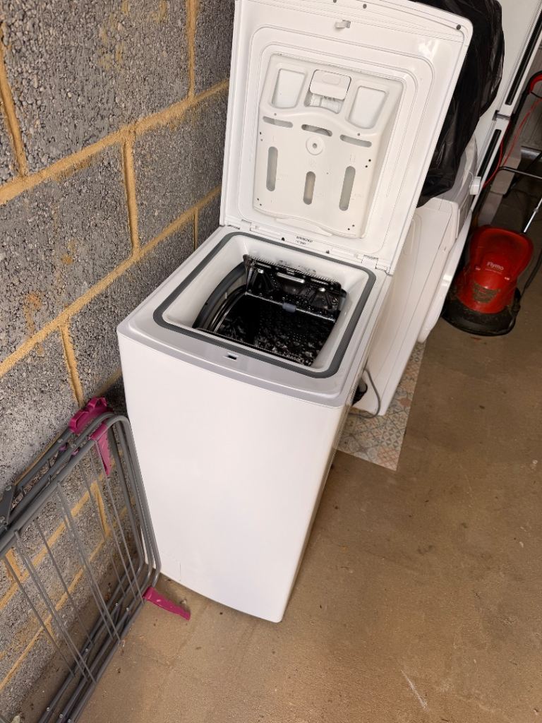 Top Load Washing Machine - Good Condition