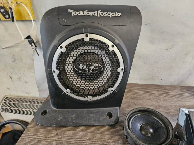 Mitsubushi outlander rockford fosgate audio system complete fully working 