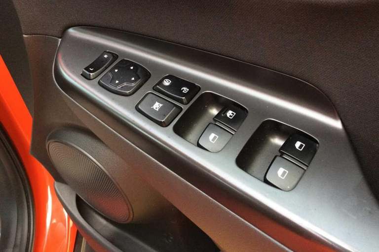 2022 Hyundai KONA 1.0 TGDi 48V MHEV SE Connect 5dr HATCHBACK Petrol/Electric Hybrid Manual