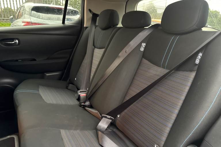 2022 Nissan Leaf 110kW N-Connecta 39kWh 5dr Auto Hatchback Electric Automatic