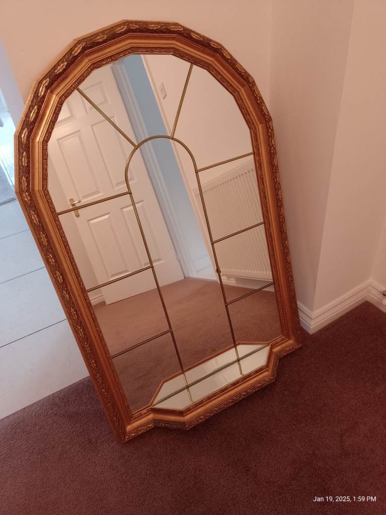 GOLD MIRROR