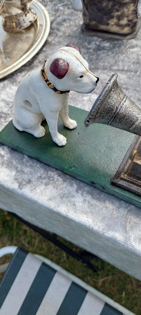 His Masters Voice Dog & Gramaphone