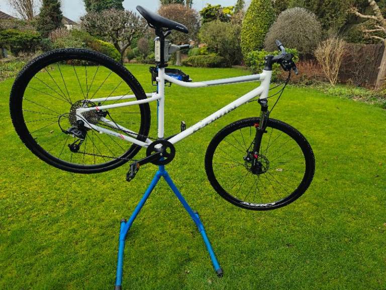 Btwin mens bike large frame 28" wheels 