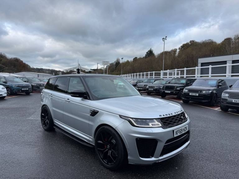 2019 69 RANGE ROVER SPORT SVR P575 V8 with Carbon Fibre / Panoroof / 22-inch