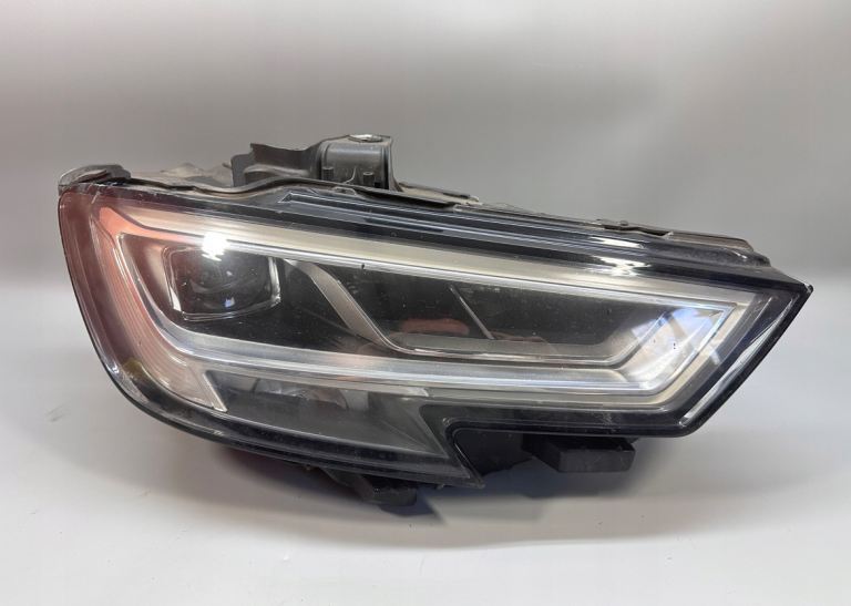 Headlight Audi A3 8V facelift led Complete 