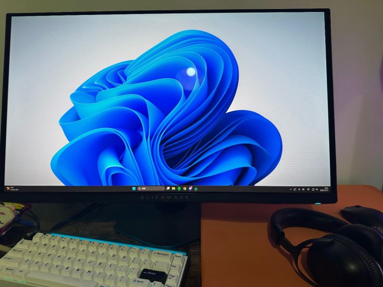 Alienware 27 360Hz QD-OLED Gaming Monitor AW2725DF