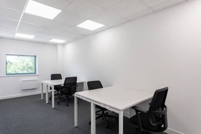 Havant - PO9 1HS \ Day Office Space with Flexible Access