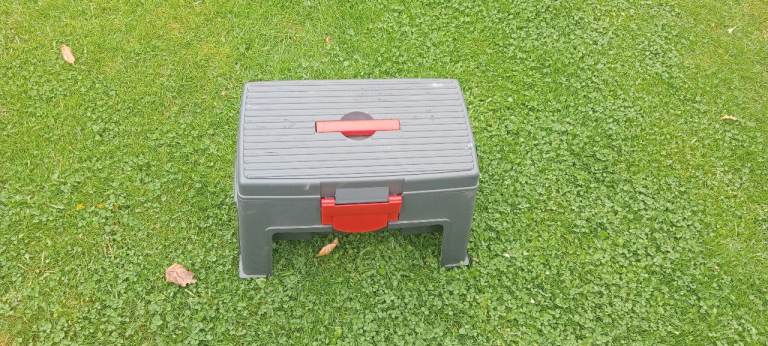 Toolbox step stool 