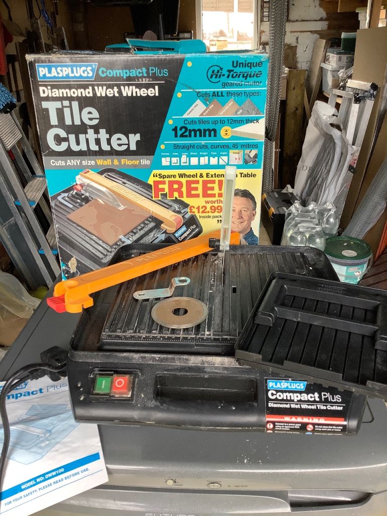 Plasplugs Compact Plus Electric Diamond Wet Wheel Tile Cutter