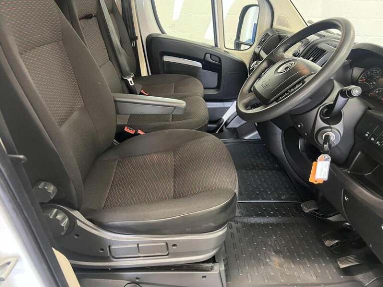 2022 Vauxhall Movano 2.2 Turbo D 140ps H2 Van Dynamic PANEL VAN DIESEL Manual