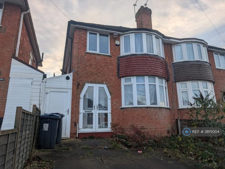 3 bedroom house in Nigel Avenue, Birmingham, B31 (3 bed) (#2815004)