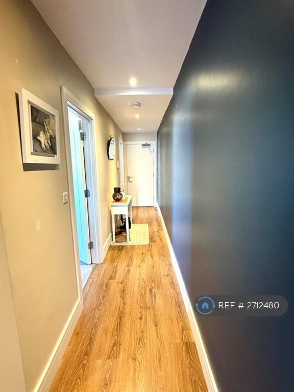 2 bedroom flat in Portland Square, Bristol, BS2 (2 bed) (#2712480)