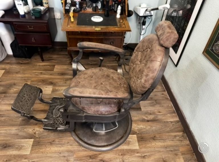 Barber chair - mancave - gaming 