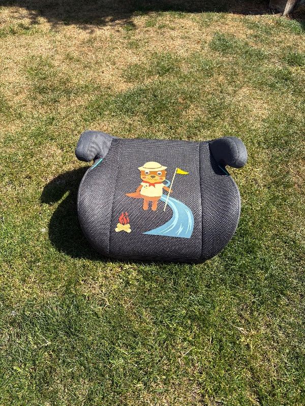 Child’s booster seat