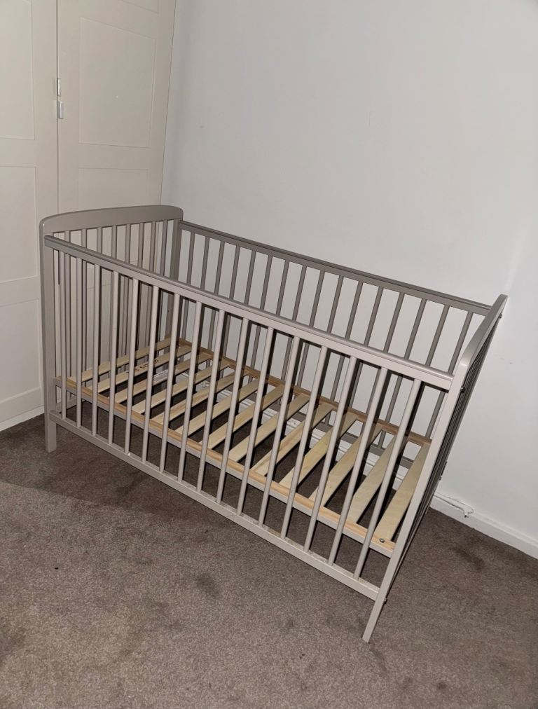 Starlight Cot Grey - Adjustable £130 RRP