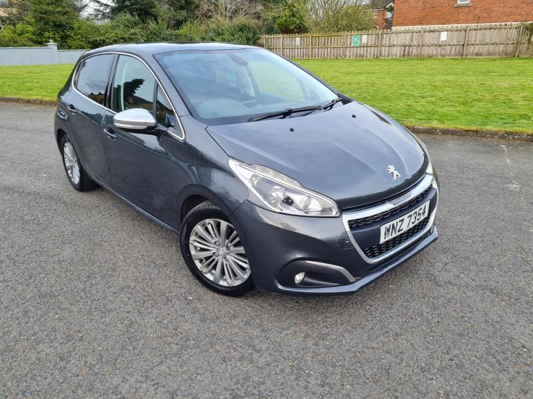 £20 Road Tax 2017. Low Insurance. 2017 Peugeot 208 Allure Premium Pure-tech 1200cc  