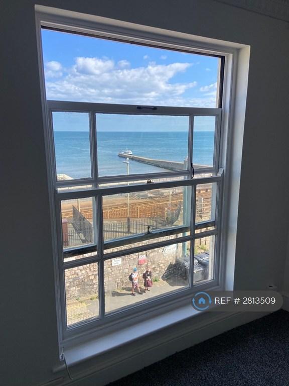 1 bedroom flat in Richmond Court, Dawlish, EX7 (1 bed) (#2813509)