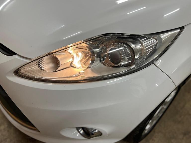 2011 Ford Fiesta 1.4 Zetec 3dr HATCHBACK PETROL Manual