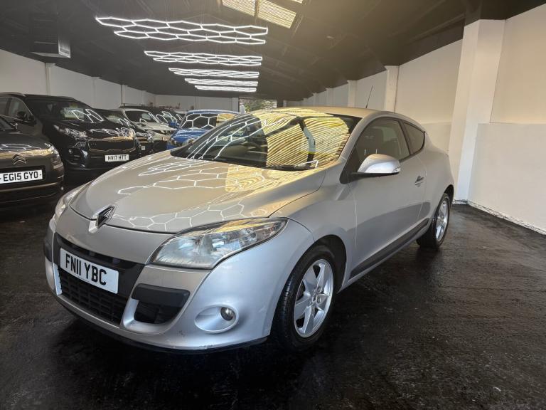 2011 Renault Megane 1.5 dCi 110 Dynamique TomTom 3dr COUPE Diesel Manual