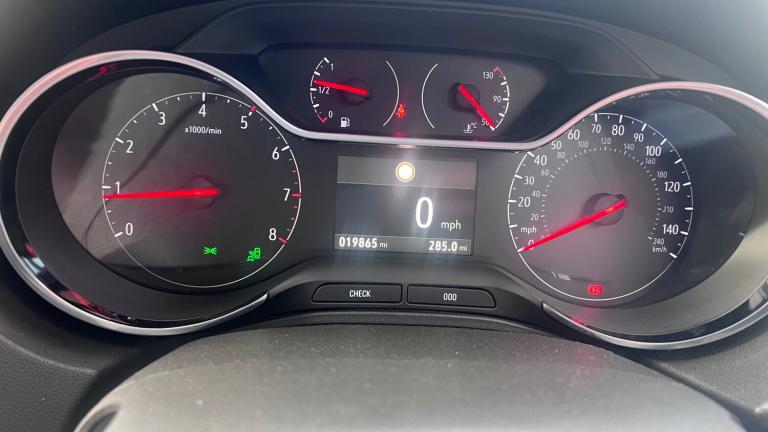 2021 Vauxhall Grandland X 1.5 Turbo D SRi Nav 5dr HATCHBACK Diesel Manual