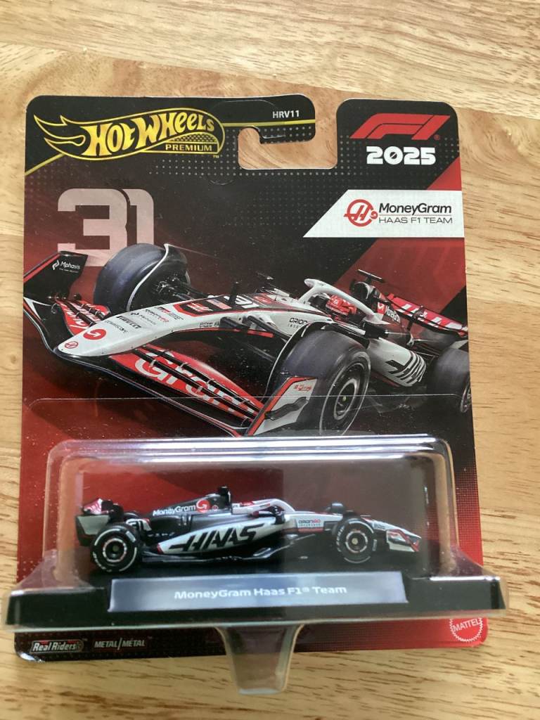 Premium Hot Wheels - #31 F 1 Car 2025 Moneygram HAAS - Esteban Ocon 