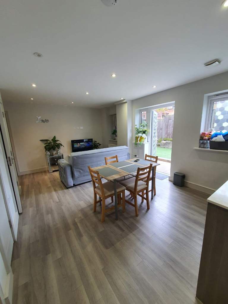 2 bed property to rent