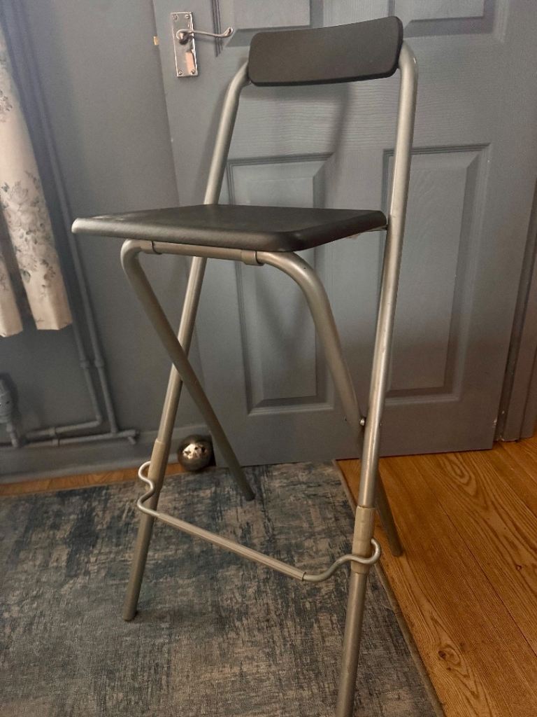 Folding Bar Stool / Chair 