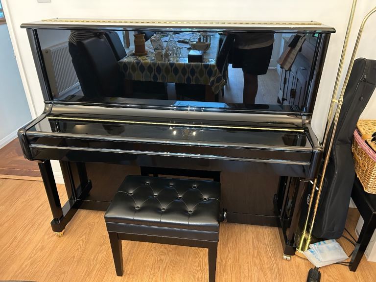 Hailun H5-P (Professional Studio) Upright Acoustic Piano – Polished Ebony plus stool