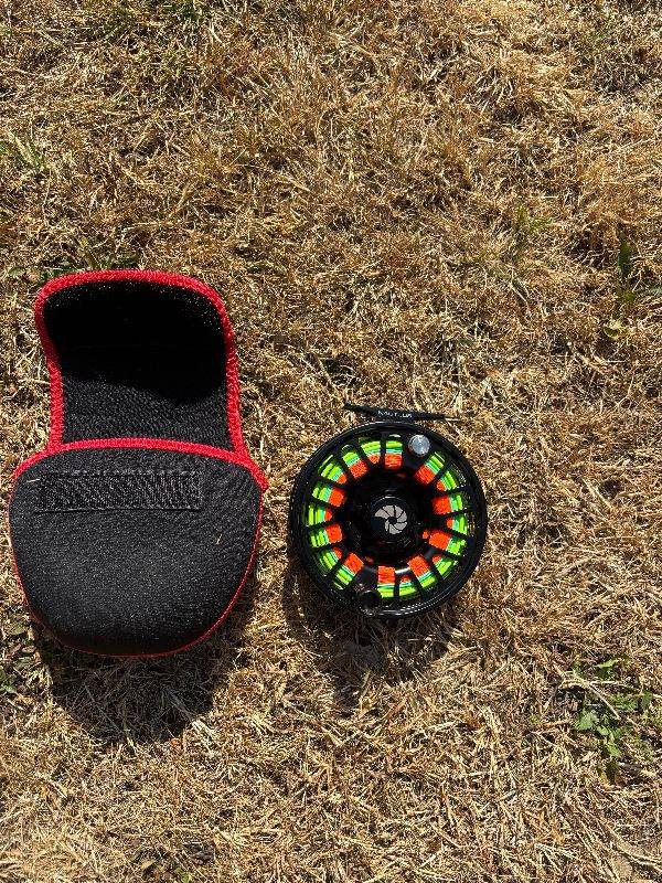 Fishing Reel with Case – Good Condition