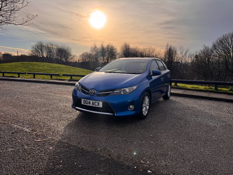 Toyota, AURIS, Hatchback, 2014, Manual, 1598 (cc), 5 doors