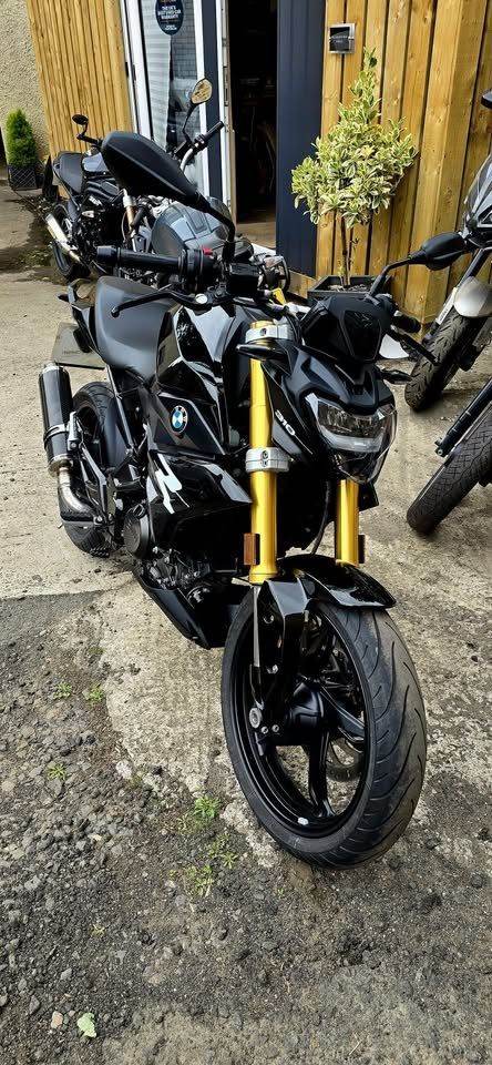 BMW MOTORRAD G 310 R. A2 license. 1 Owner. BARGAIN