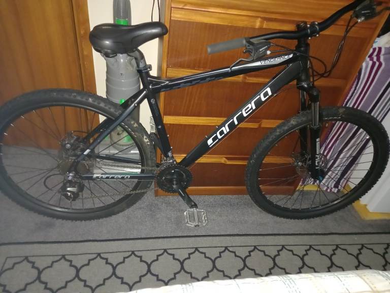 Carrera mountain bike 