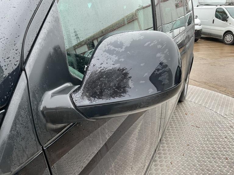 2022 Volkswagen Transporter Shuttle 2.0 TDI 150PS SE Minibus DSG MPV DIESEL Automatic