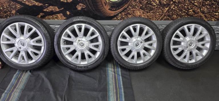 Renault Genuine 16 alloy wheels + 4 x tyres 195 50 16