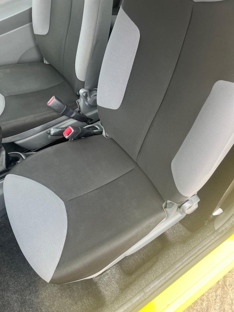 2011 Peugeot 107 Urban Lite*10m mot*£20 tax*70mpg*Low Insurance*ONLY 66k miles